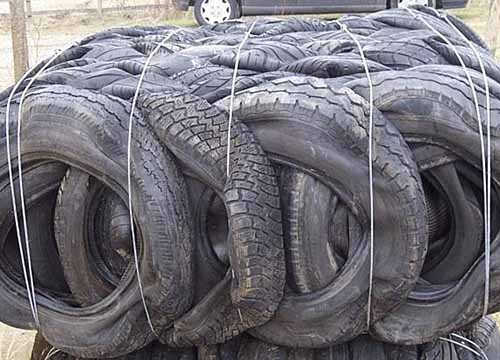 Tyre-Bale-courtesy-of-HR-Walling.jpg